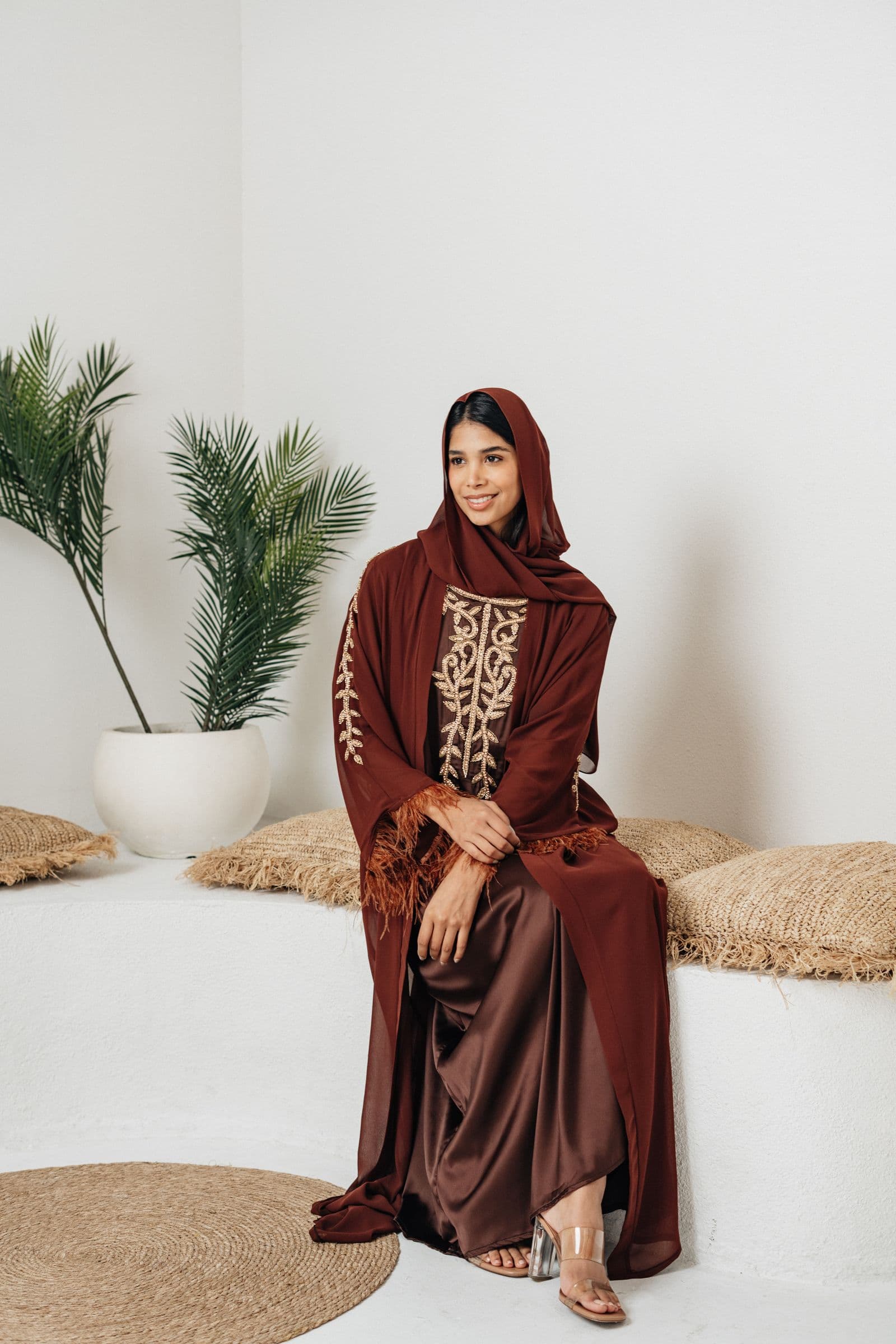 Zar — gold thread occasion wear